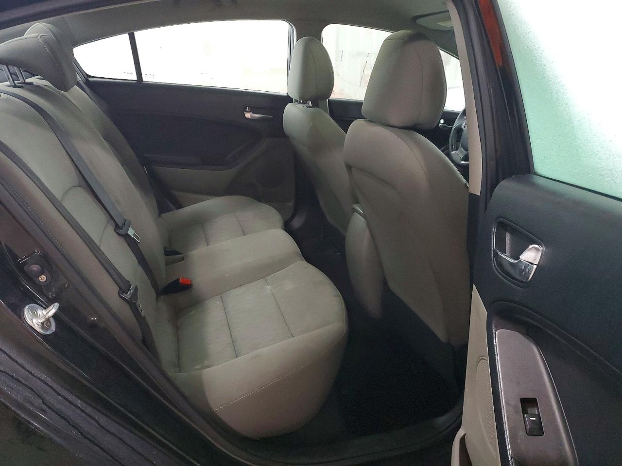 2015 KIA FORTE LX photo 19