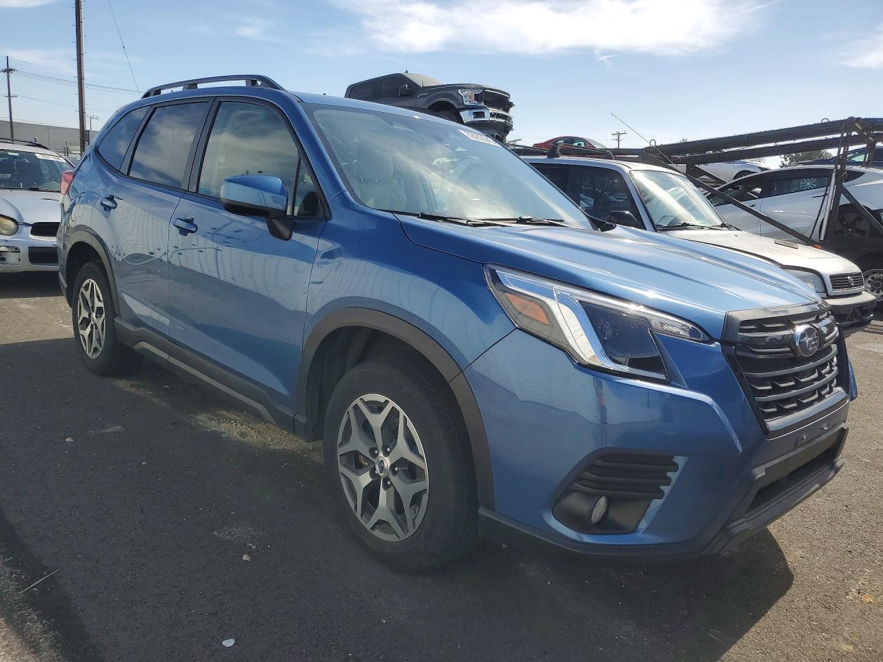 2022 SUBARU FORESTER PREMIUM photo 7
