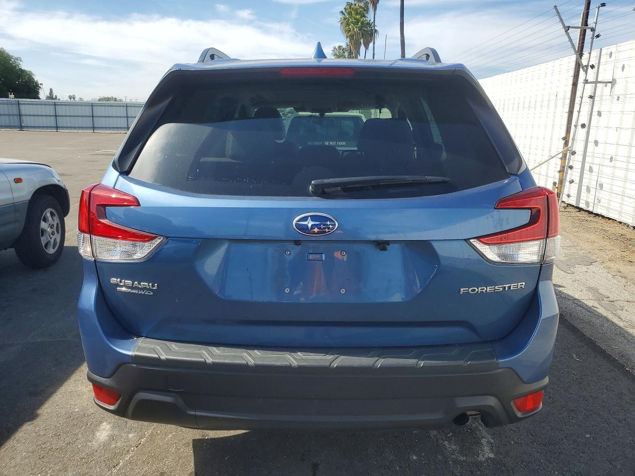 2022 SUBARU FORESTER PREMIUM photo 11