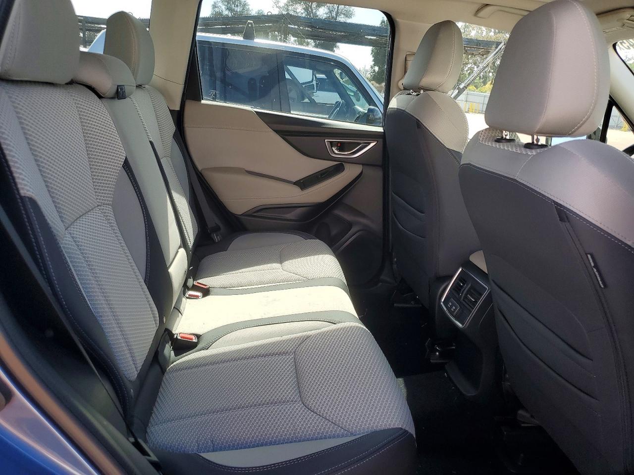 2022 SUBARU FORESTER PREMIUM photo 21