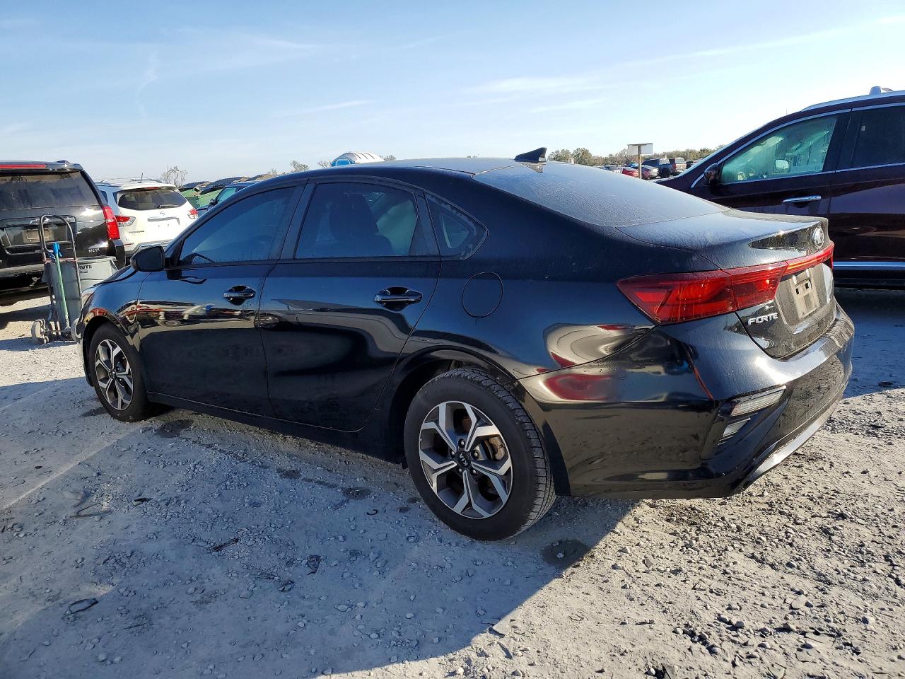 2019 KIA FORTE LXS photo 2