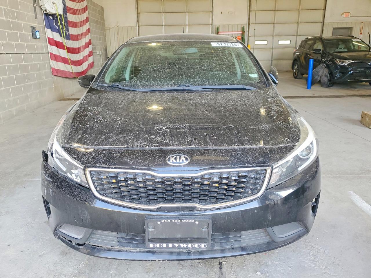 2017 KIA FORTE LX photo 5