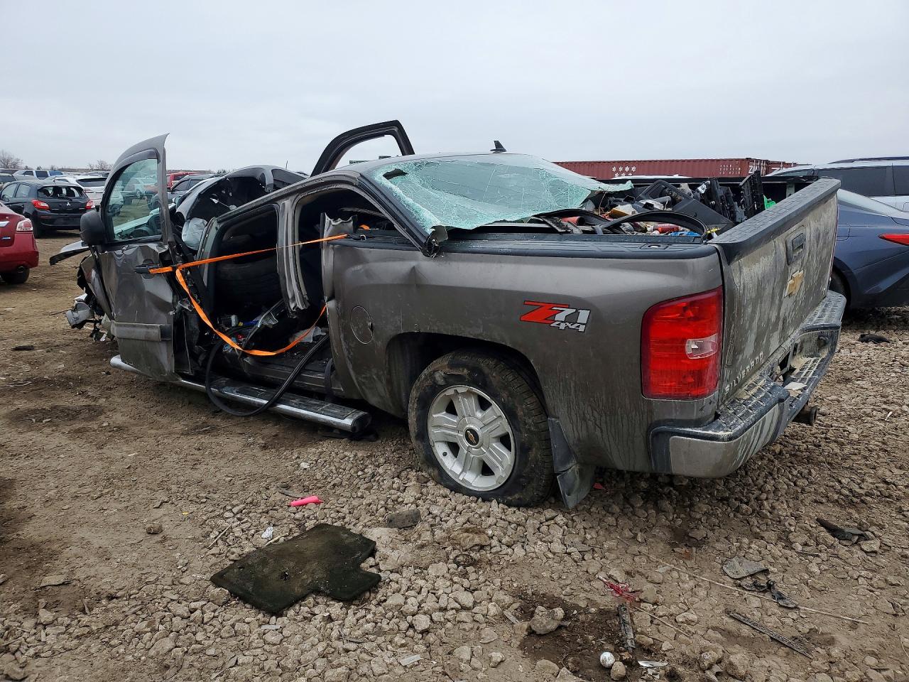 2013 CHEVROLET SILVERADO K1500 LT photo 3