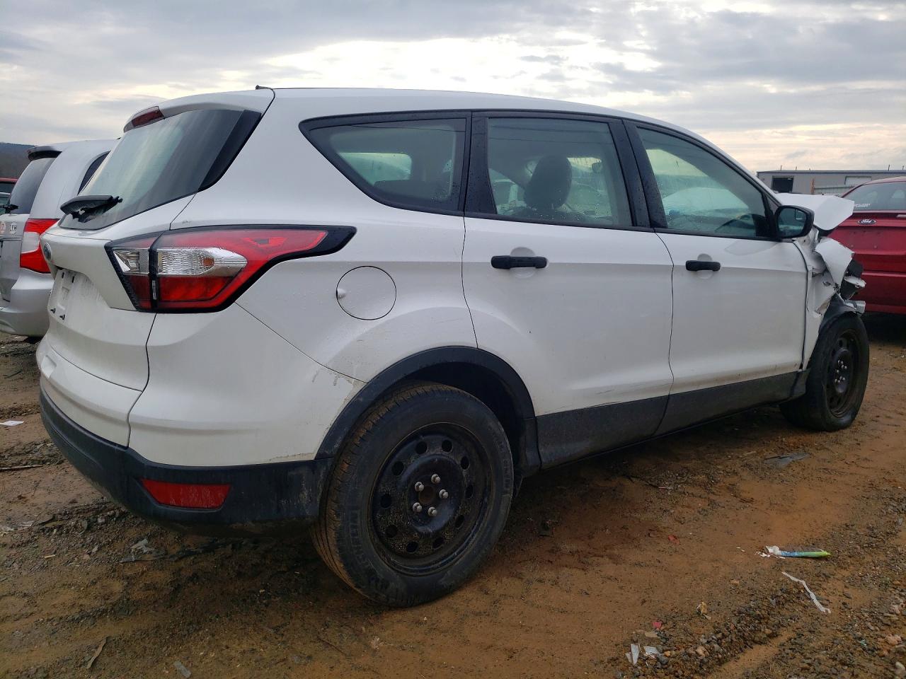 2018 FORD ESCAPE S photo 3