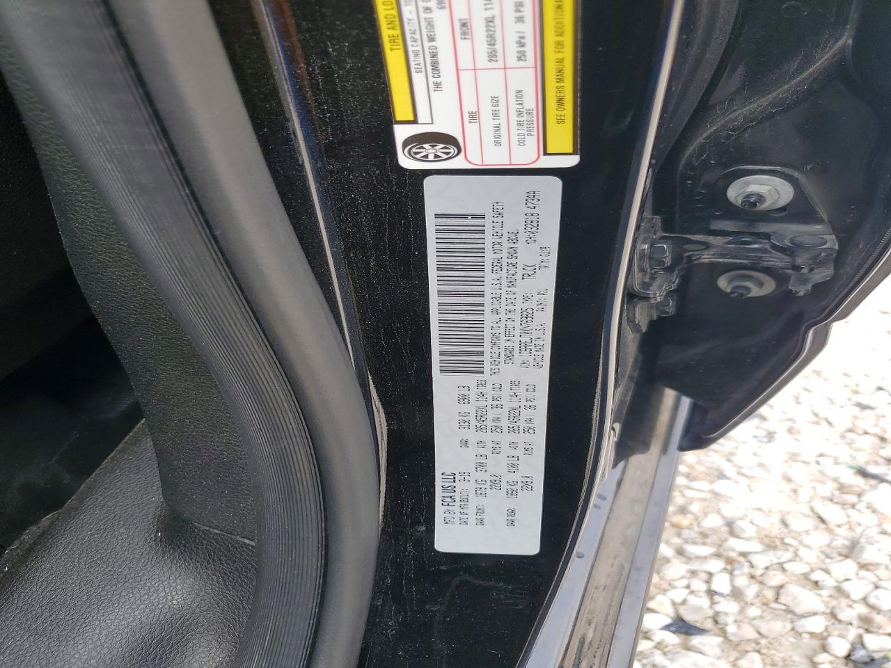 2019 RAM 1500 LARAMIE photo 23