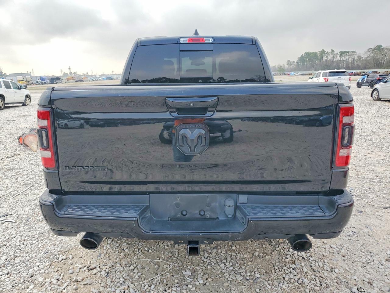2019 RAM 1500 LARAMIE photo 11