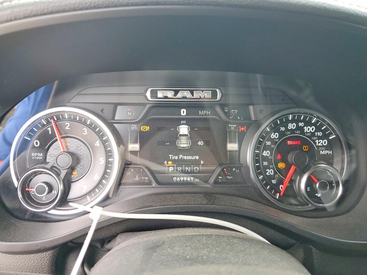 2019 RAM 1500 LARAMIE photo 17
