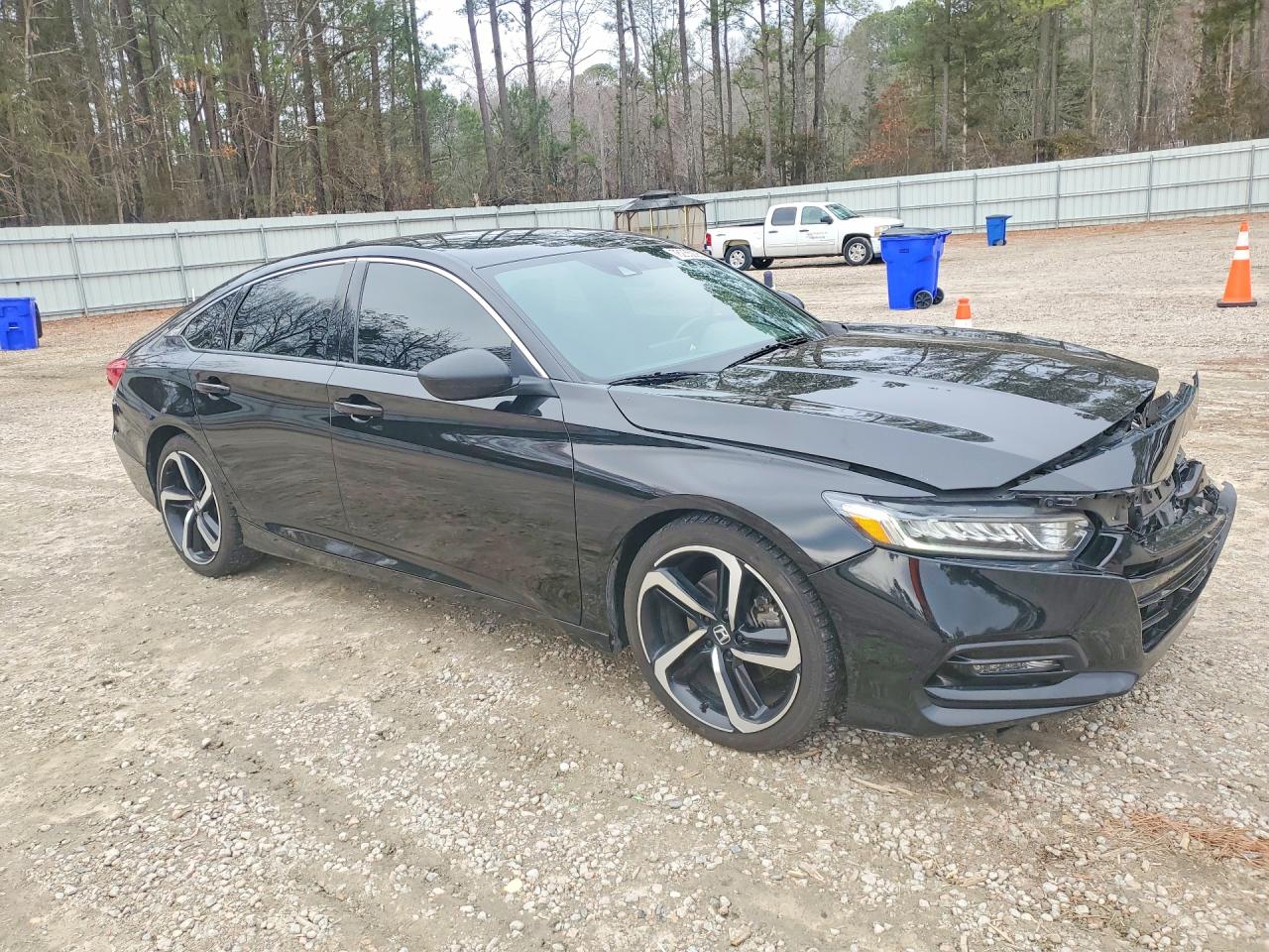 2018 HONDA ACCORD SPORT photo 4