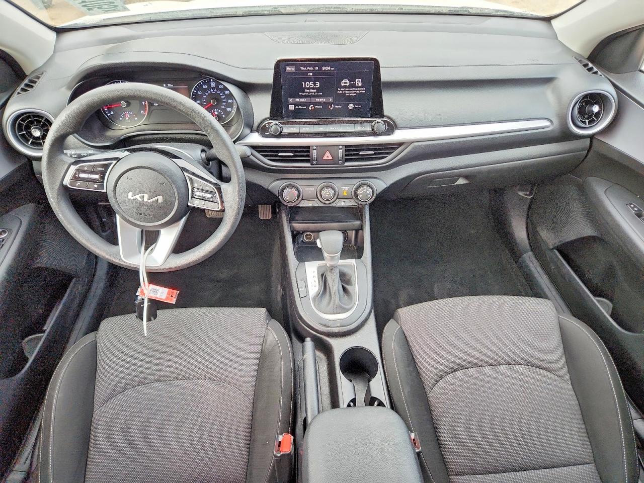 2023 KIA FORTE photo 29