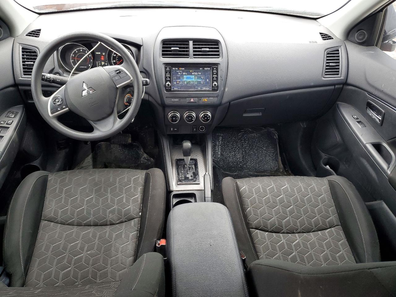 2024 MITSUBISHI OUTLANDER SPORT photo 8