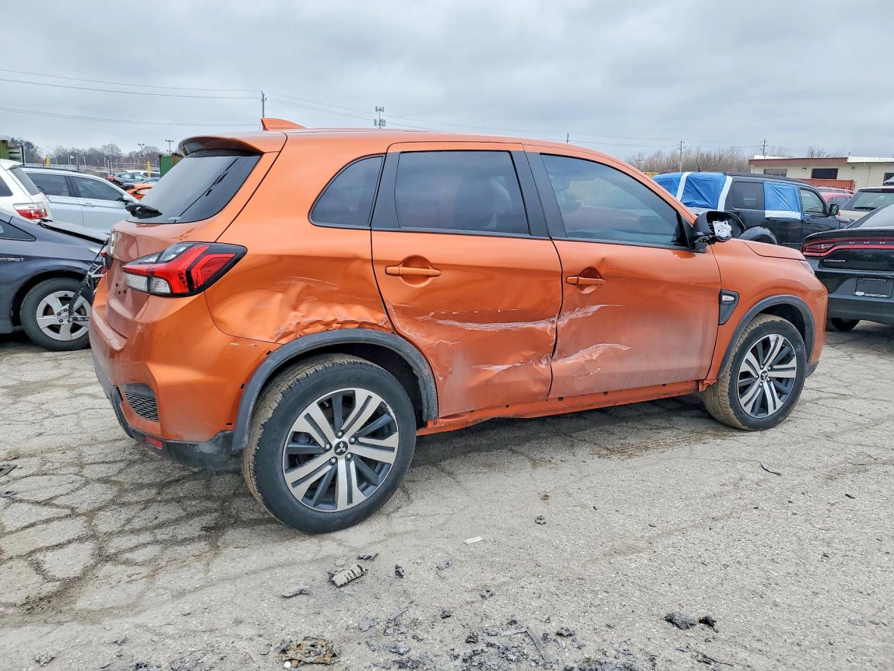 2024 MITSUBISHI OUTLANDER SPORT photo 3