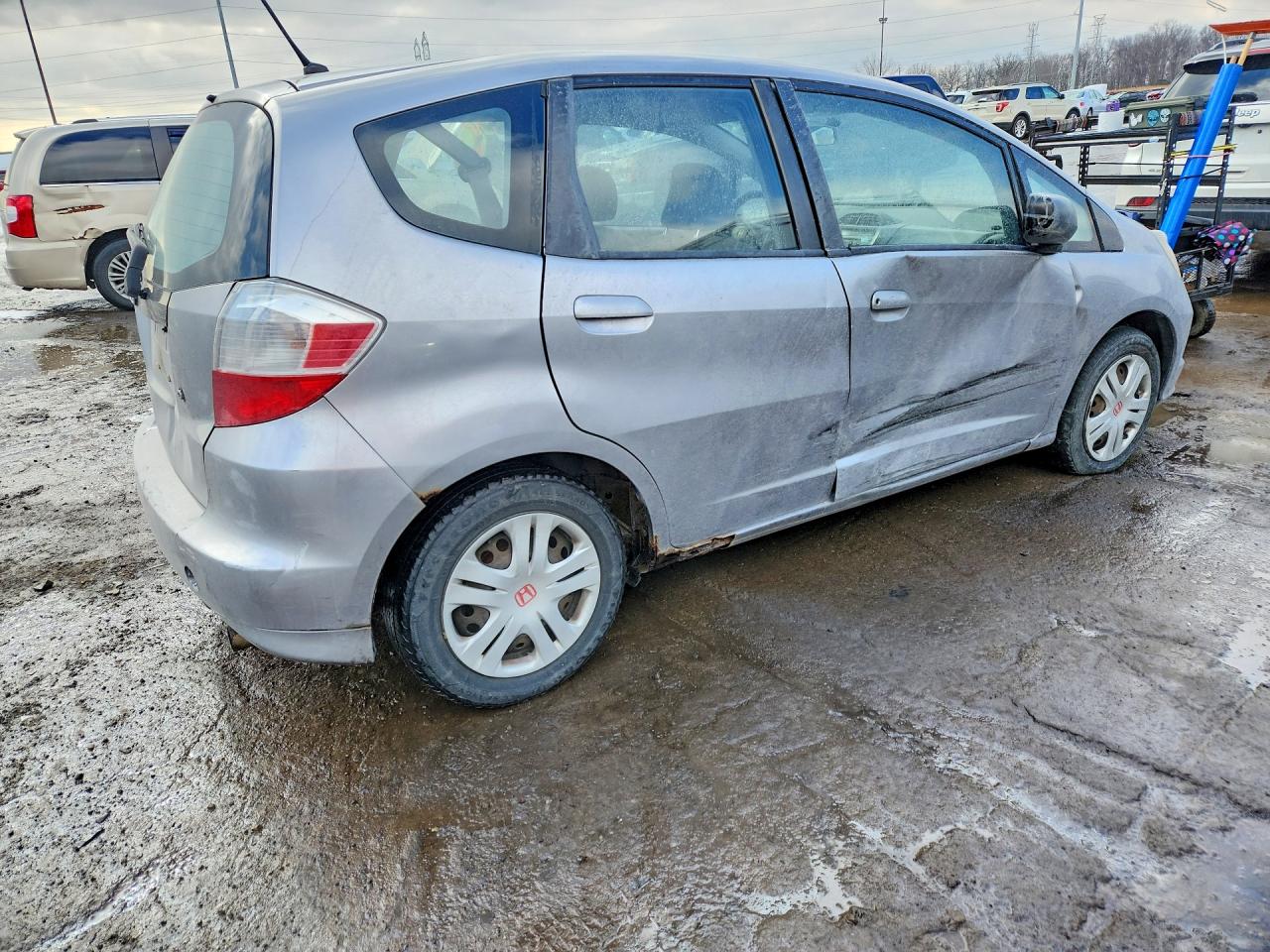 2009 HONDA FIT photo 3