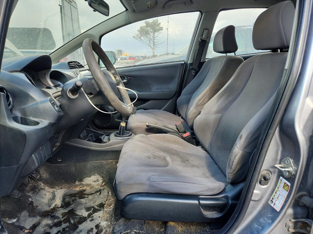 2009 HONDA FIT photo 7