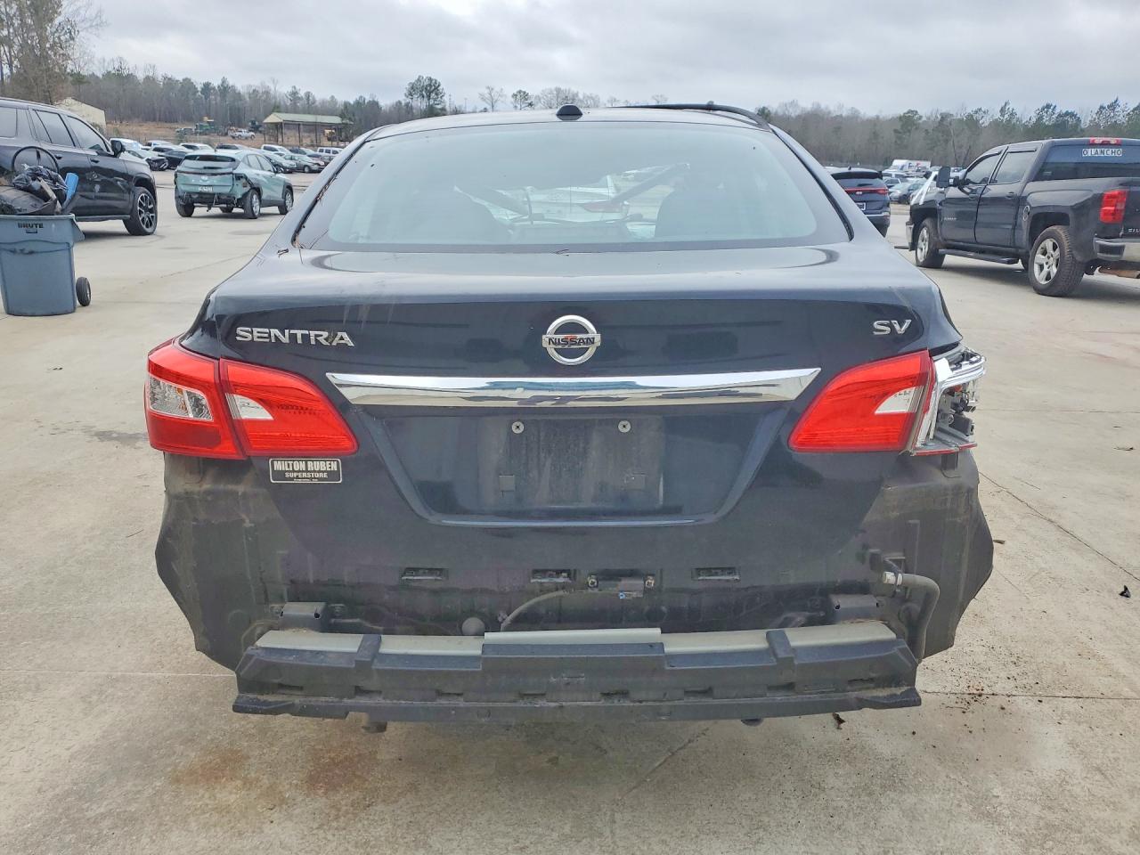2017 NISSAN SENTRA S photo 6