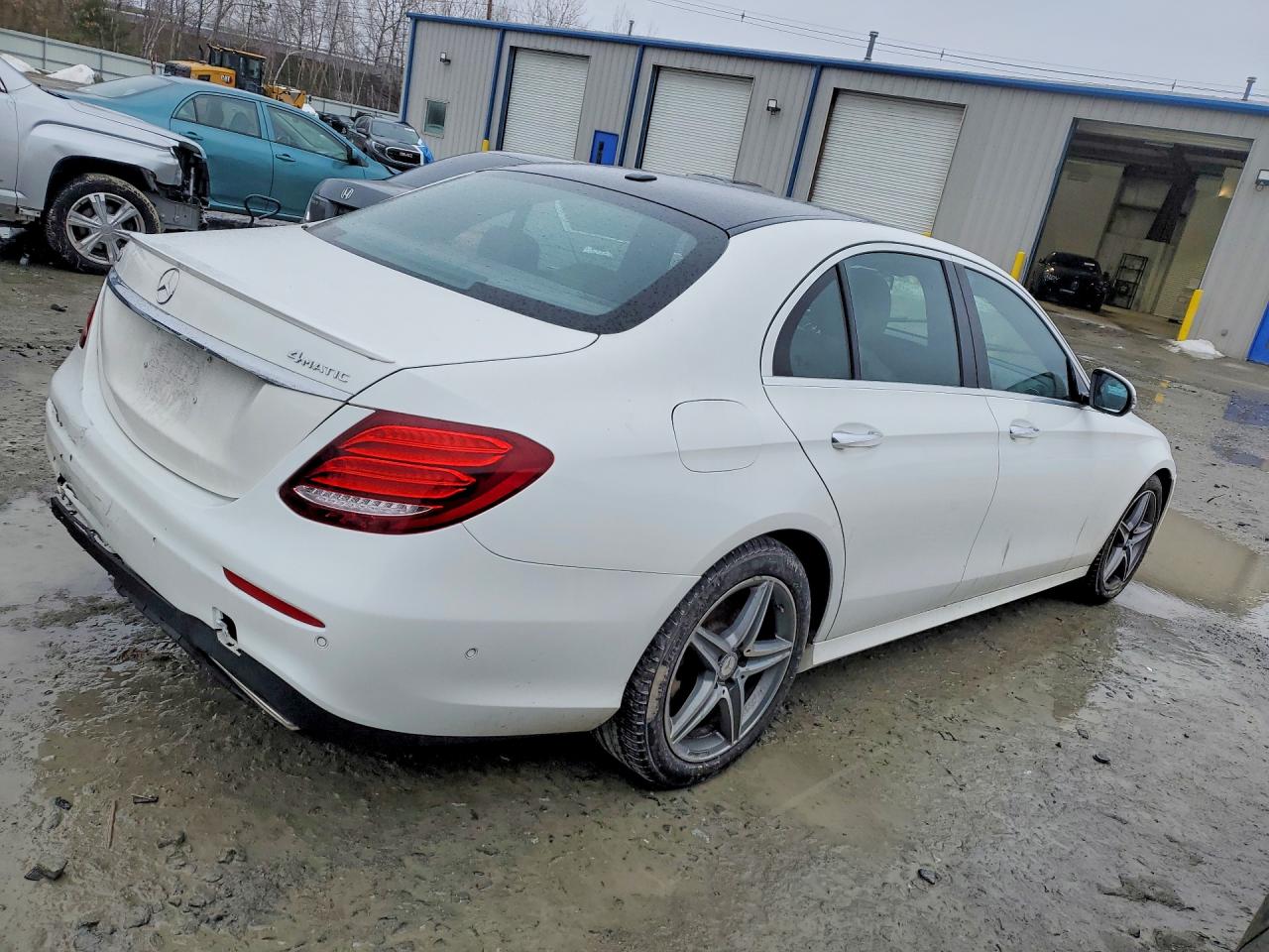 2017 MERCEDES-BENZ E 300 4MATIC photo 5