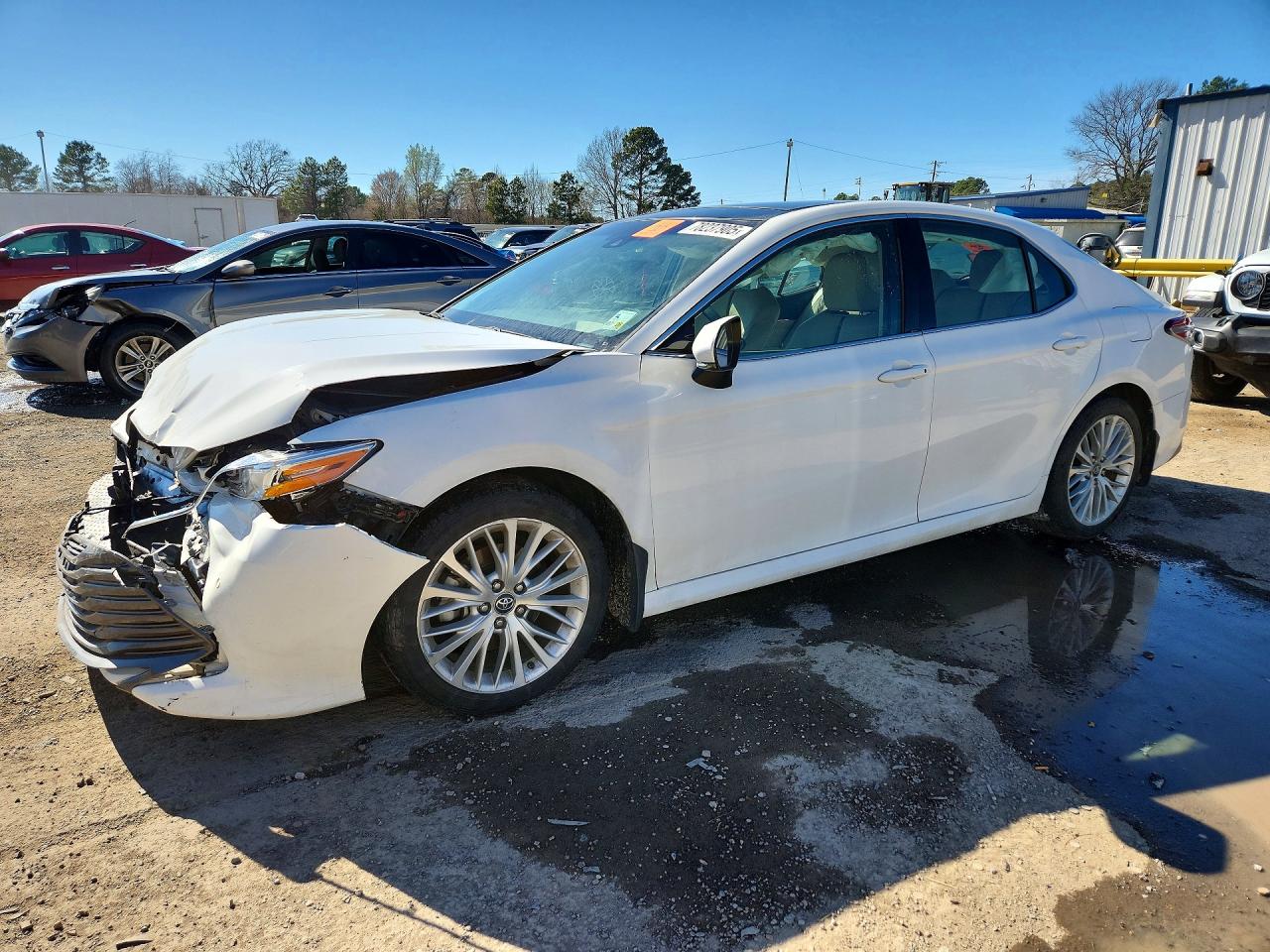 2018 TOYOTA CAMRY