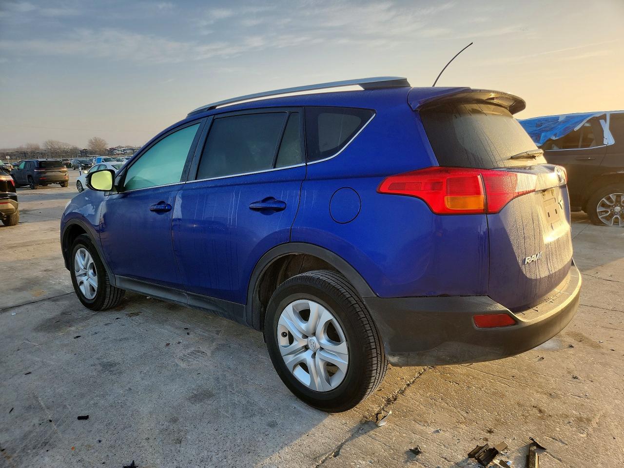 2014 TOYOTA RAV4 LE photo 3