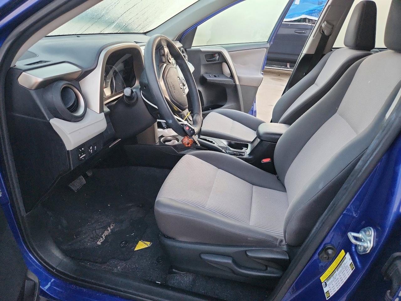 2014 TOYOTA RAV4 LE photo 13