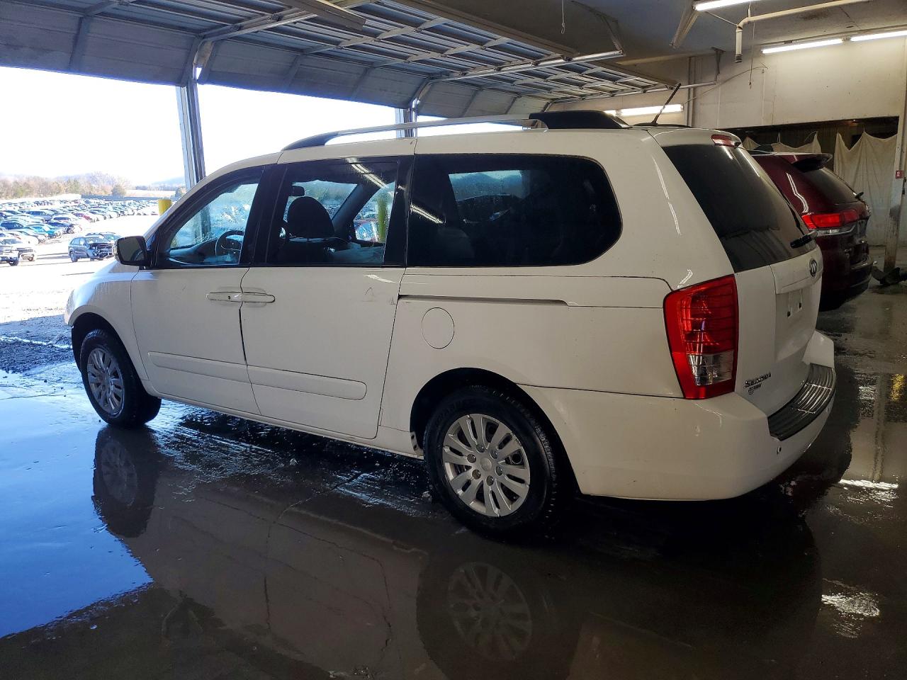 2012 KIA SEDONA LX photo 2