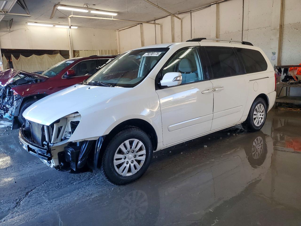 2012 KIA SEDONA