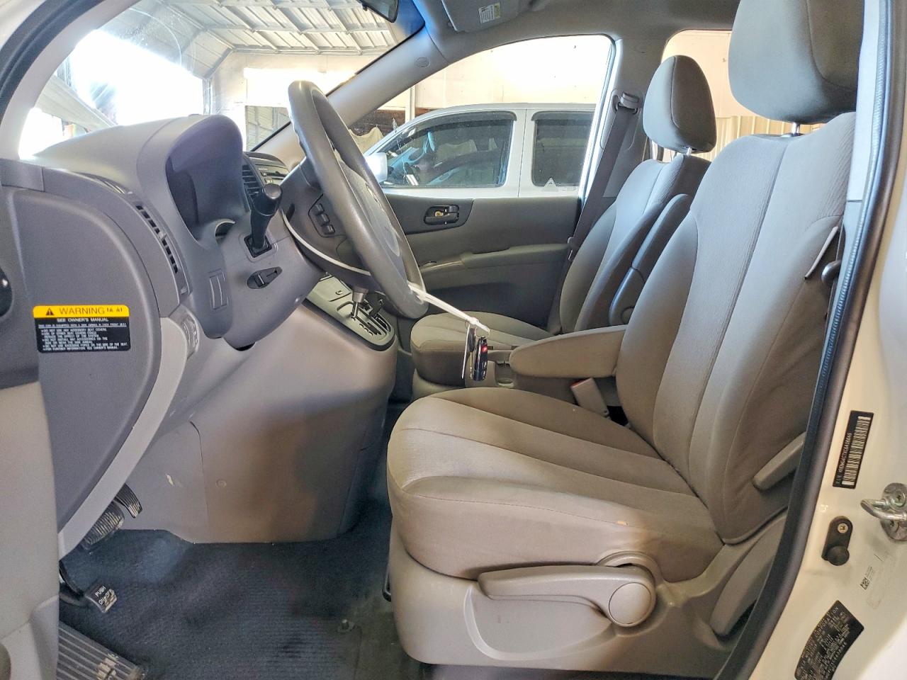 2012 KIA SEDONA LX photo 7