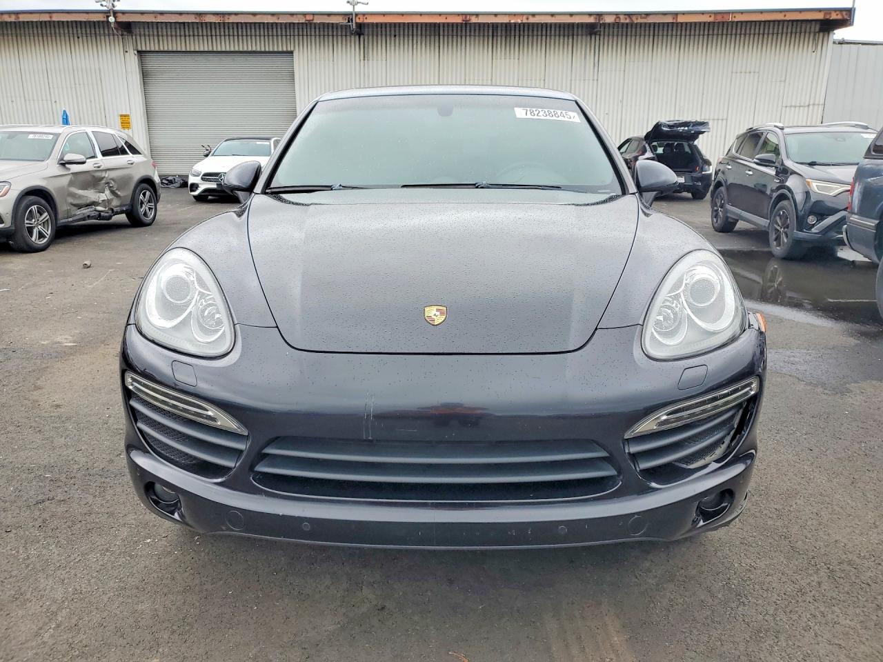 2013 PORSCHE CAYENNE S photo 9