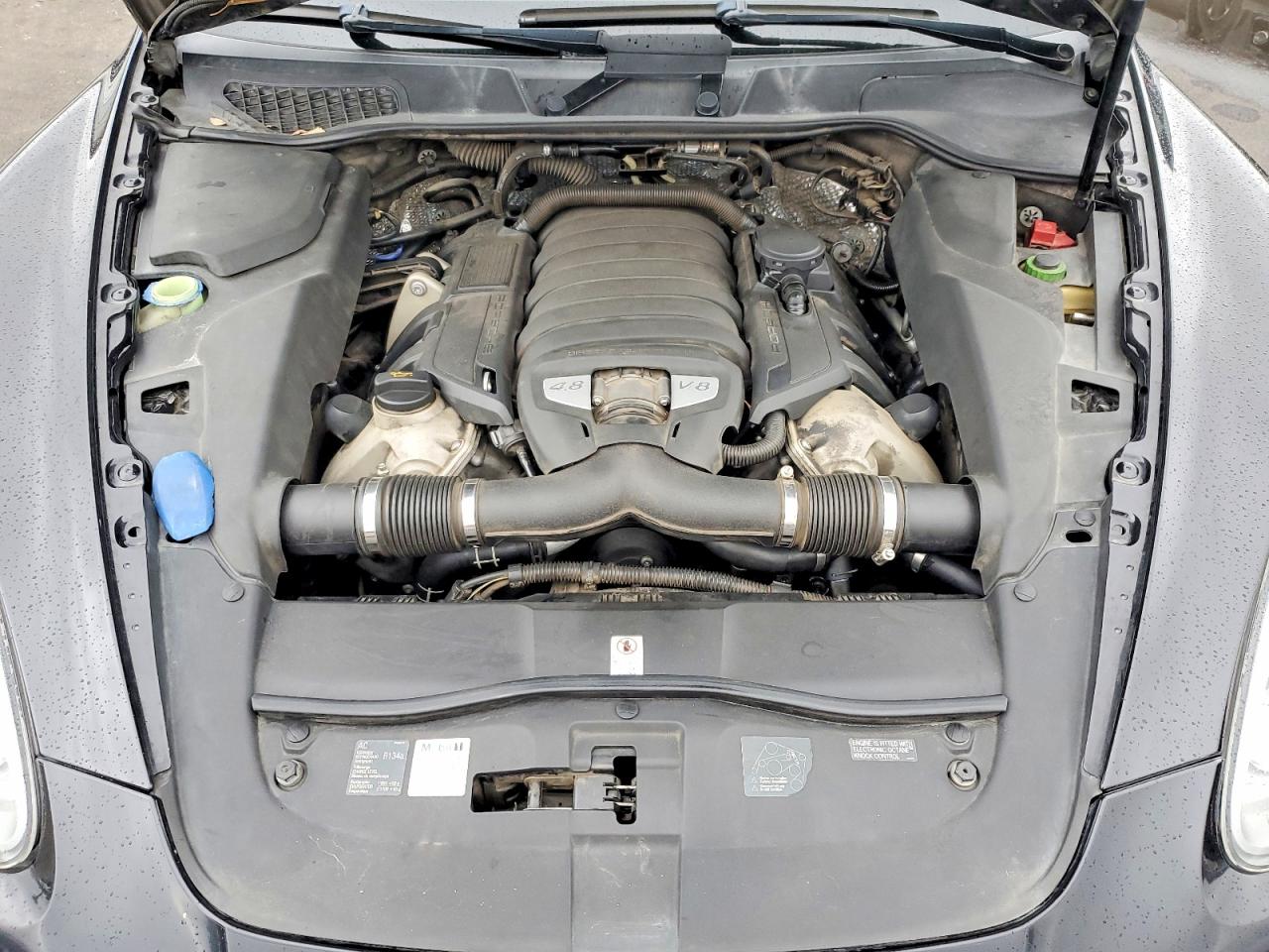 2013 PORSCHE CAYENNE S photo 23