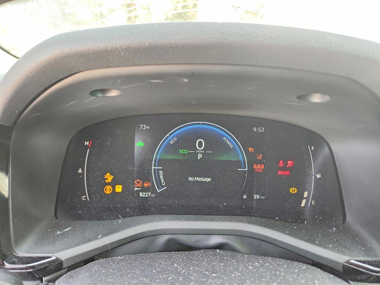 2025 TOYOTA CAMRY LE photo 17