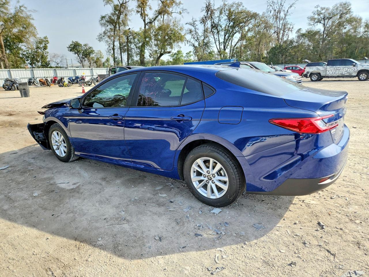 2025 TOYOTA CAMRY LE photo 3