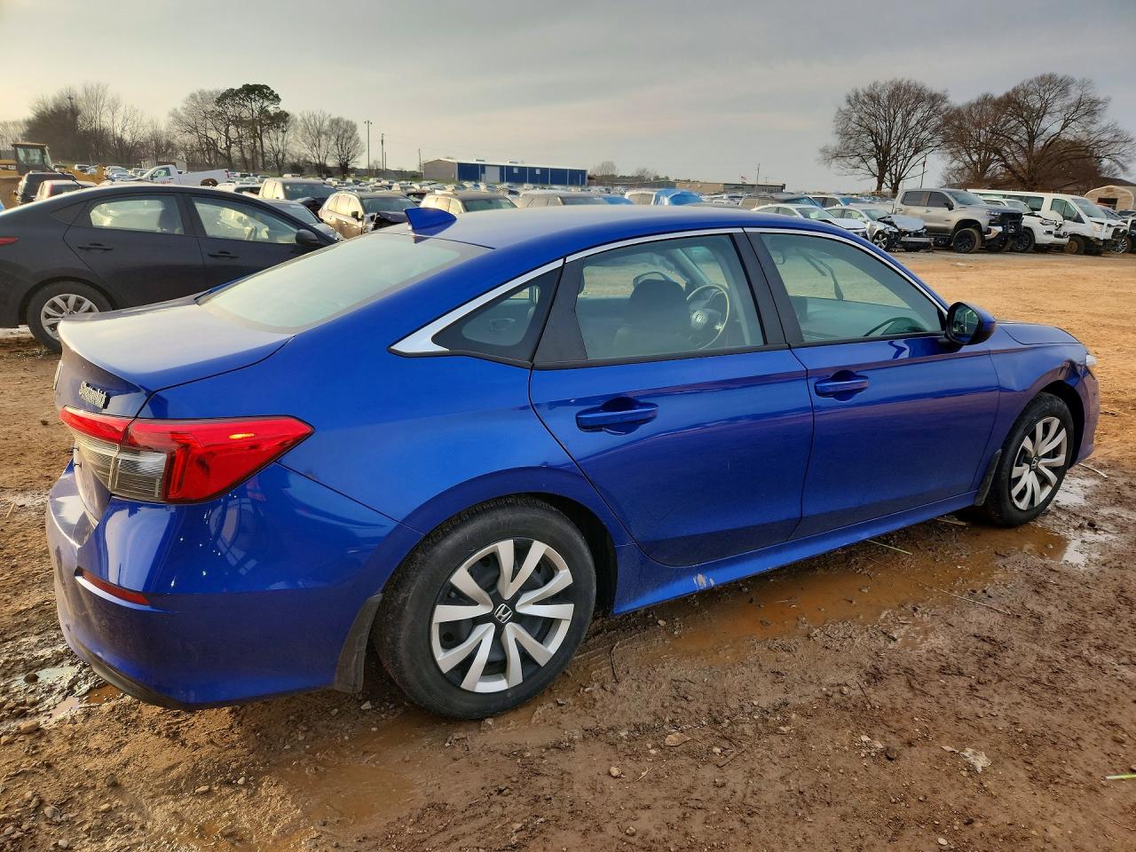 2024 HONDA CIVIC LX photo 3