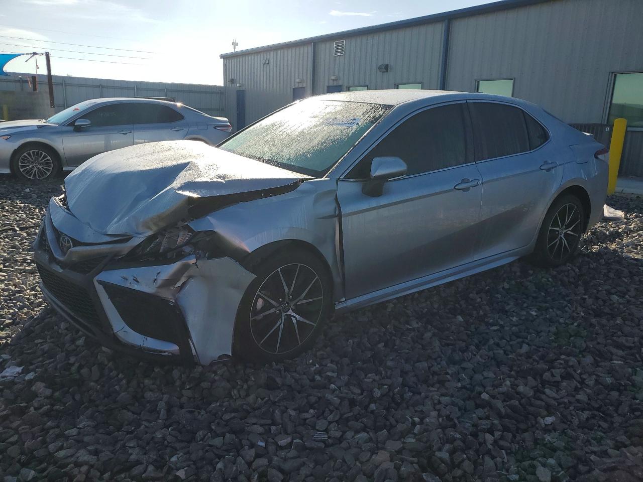 2024 TOYOTA CAMRY