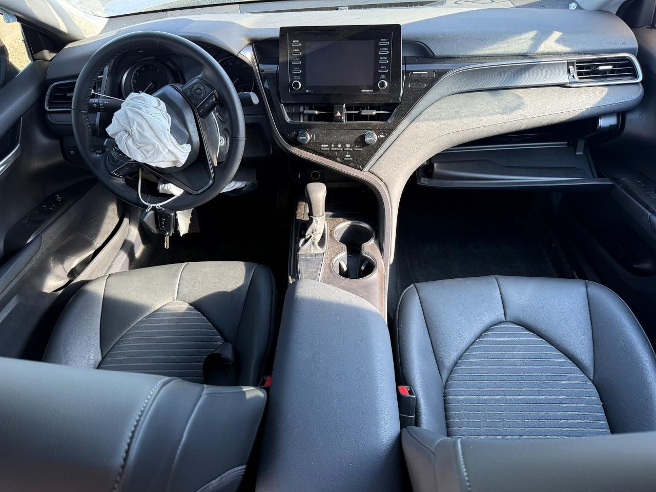 2024 TOYOTA CAMRY SE photo 15