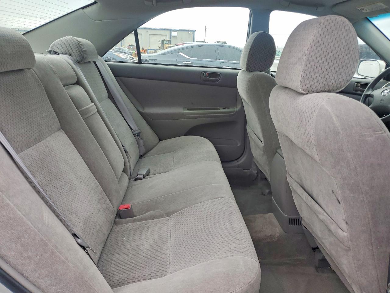 2002 TOYOTA CAMRY LE photo 19