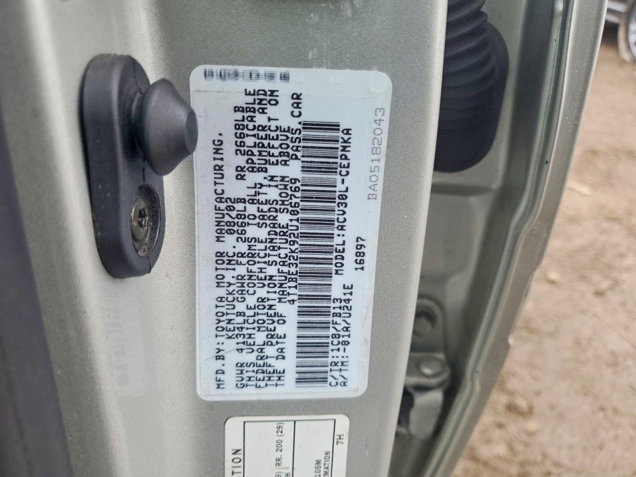2002 TOYOTA CAMRY LE photo 23