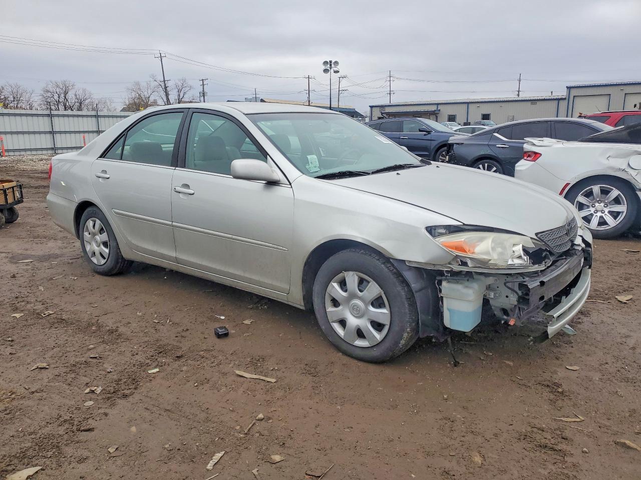 2002 TOYOTA CAMRY LE photo 7