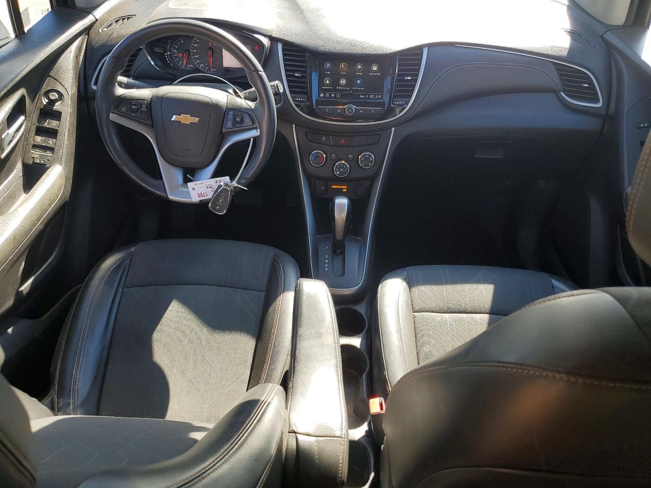 2018 CHEVROLET TRAX 1LT photo 8