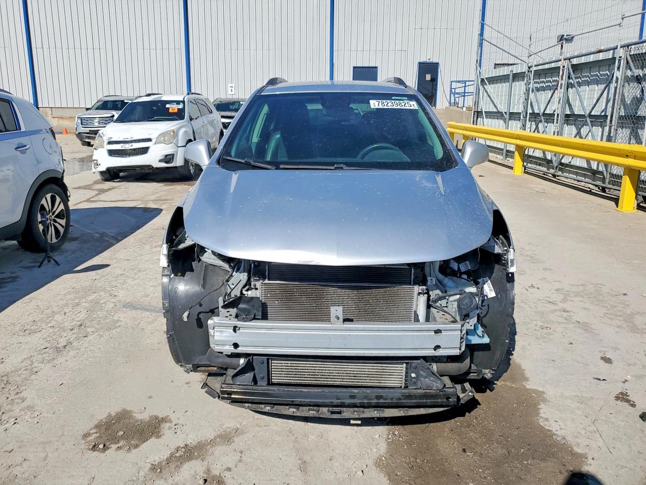 2018 CHEVROLET TRAX 1LT photo 5