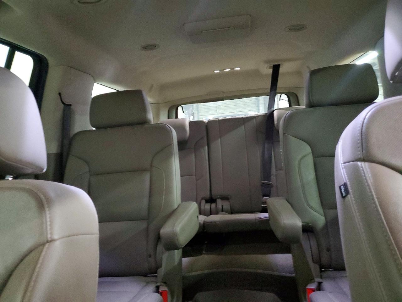 2018 CHEVROLET SUBURBAN K1500 PREMIER photo 10