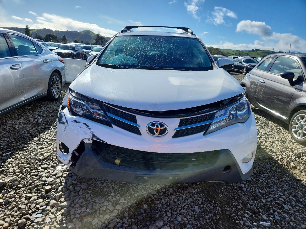 2014 TOYOTA RAV4 XLE photo 5