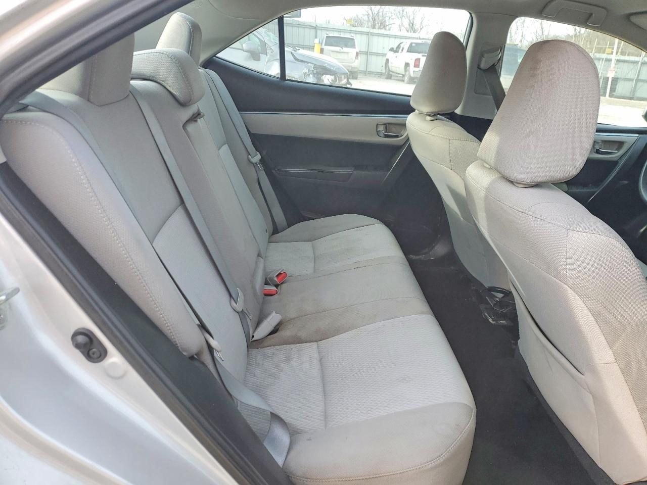 2016 TOYOTA COROLLA photo 10