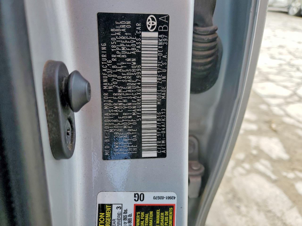 2016 TOYOTA COROLLA photo 12