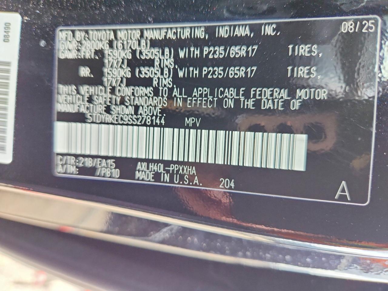 2025 TOYOTA SIENNA XLE 8-PASSENGER photo 25