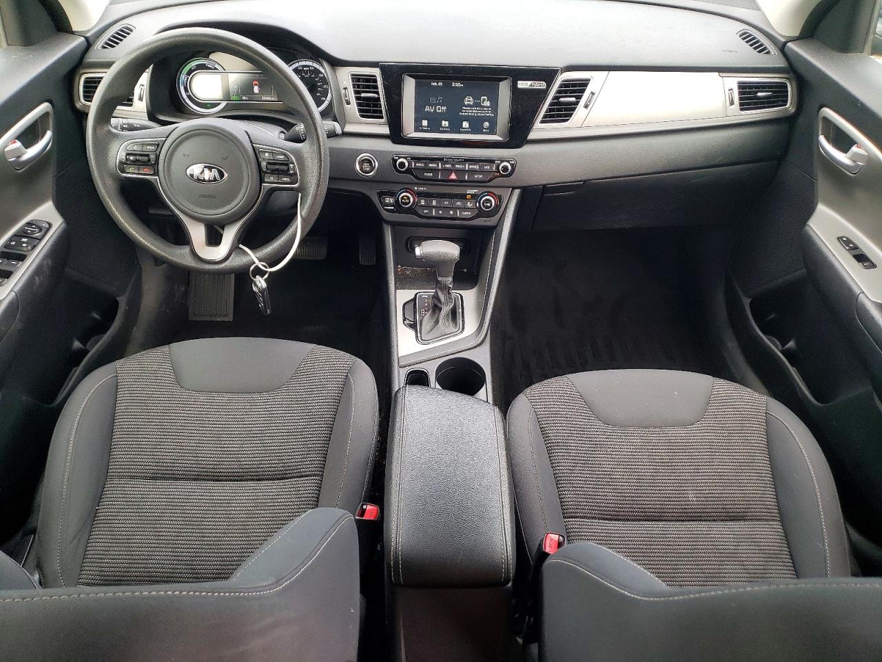2018 KIA NIRO LX photo 8