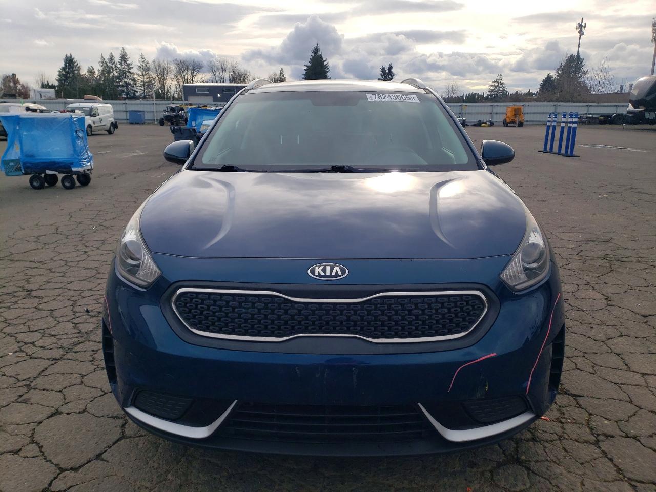 2018 KIA NIRO LX photo 5