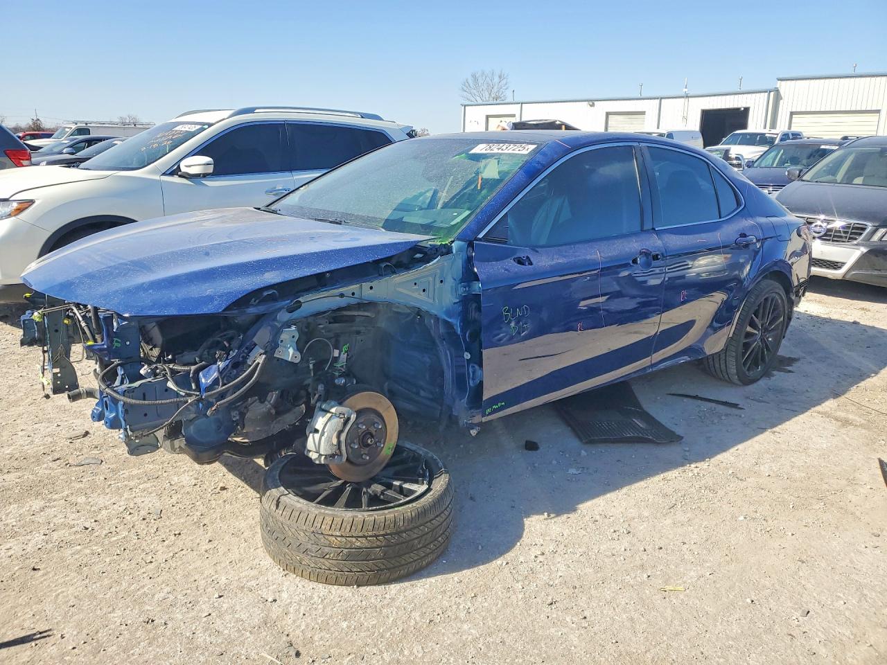 2024 TOYOTA CAMRY