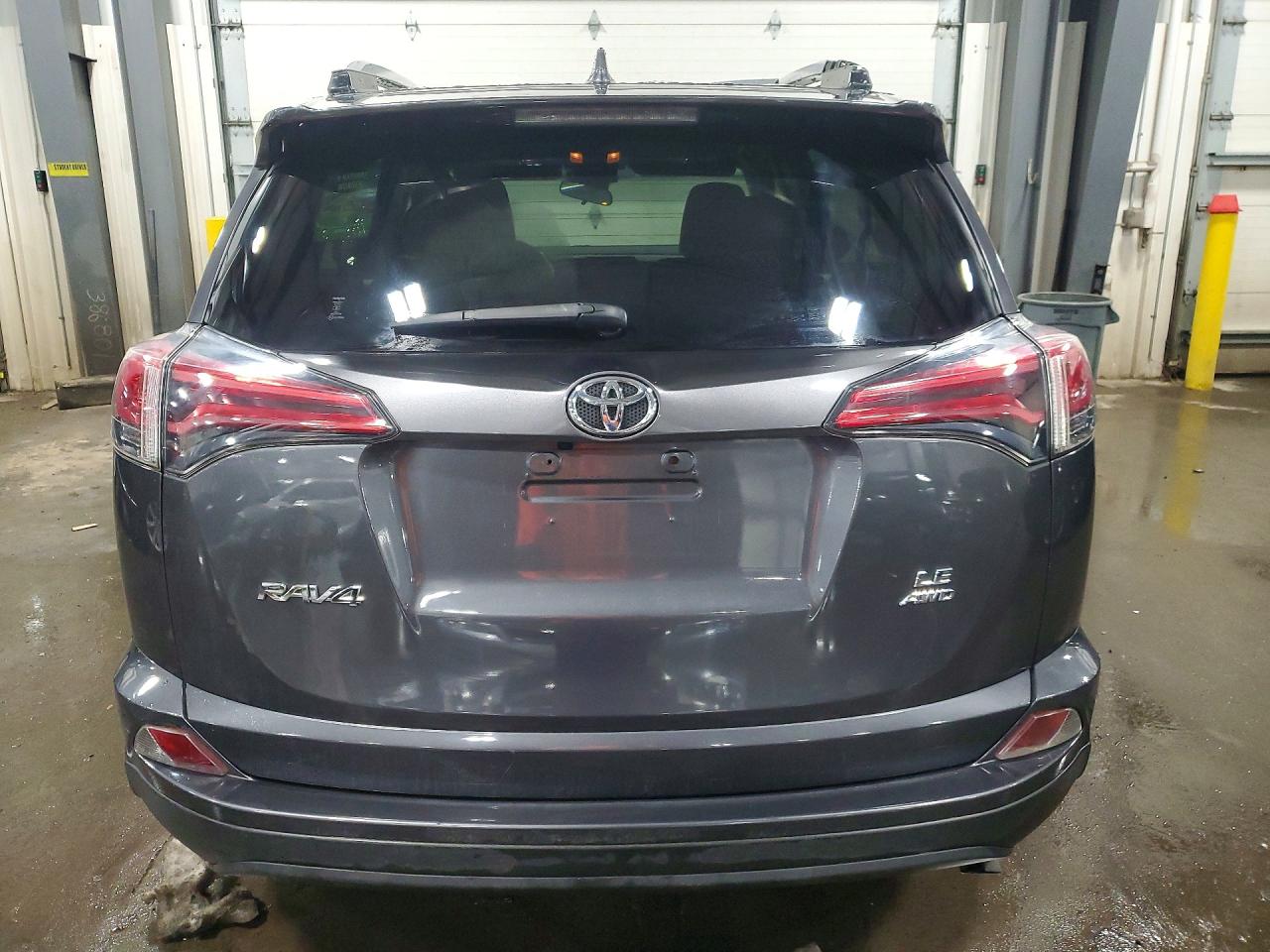 2017 TOYOTA RAV4 LE photo 16
