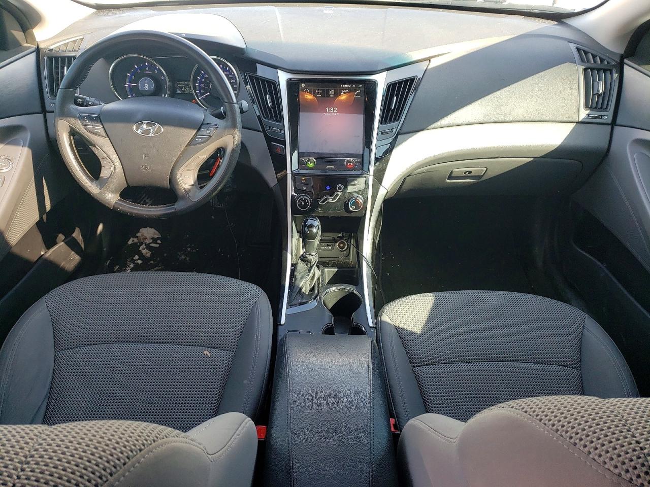 2012 HYUNDAI SONATA GLS photo 15