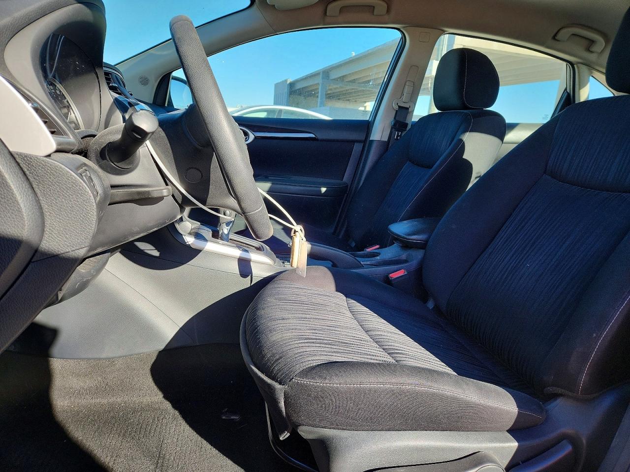 2019 NISSAN SENTRA SV photo 7