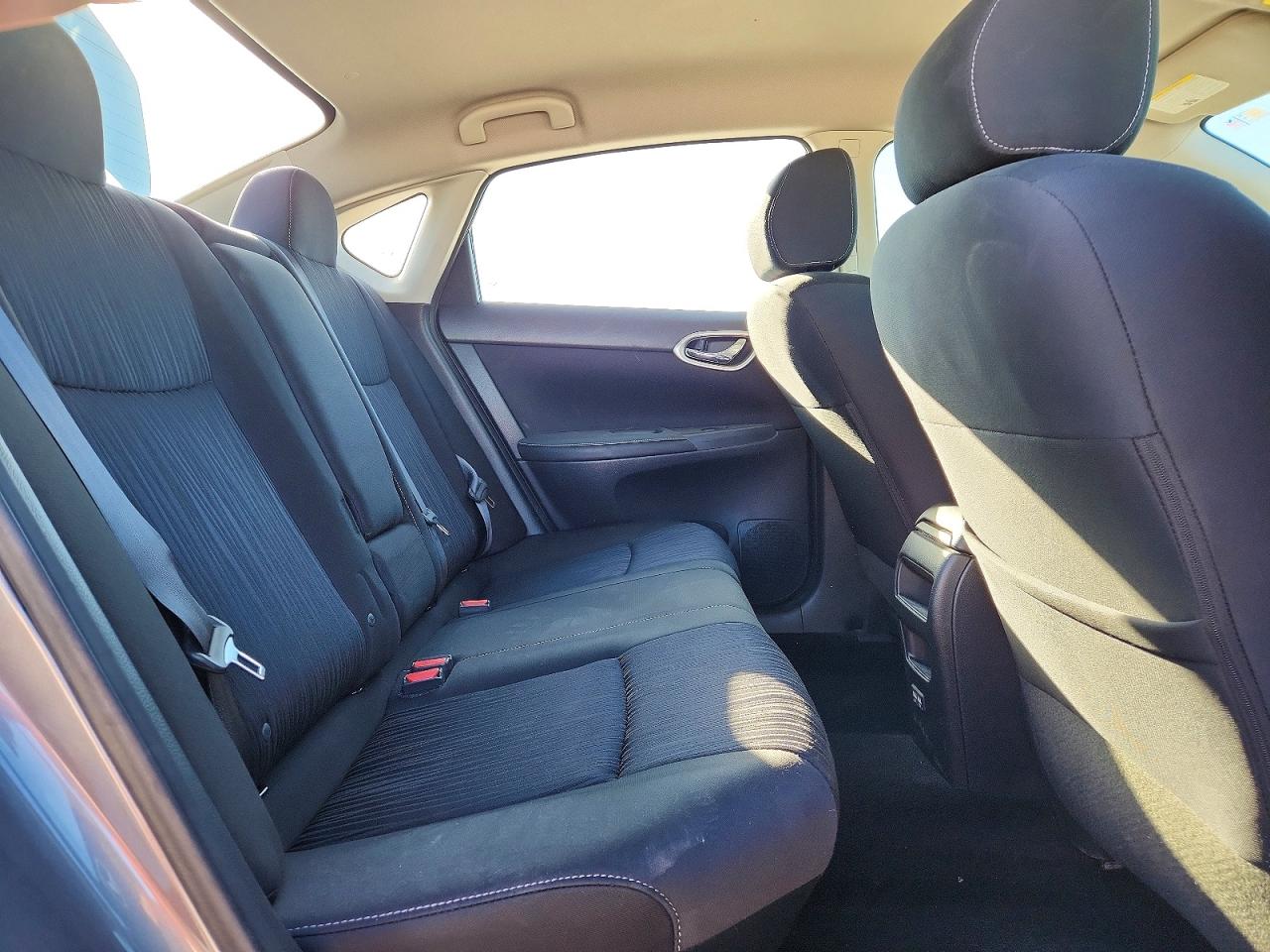 2019 NISSAN SENTRA SV photo 10