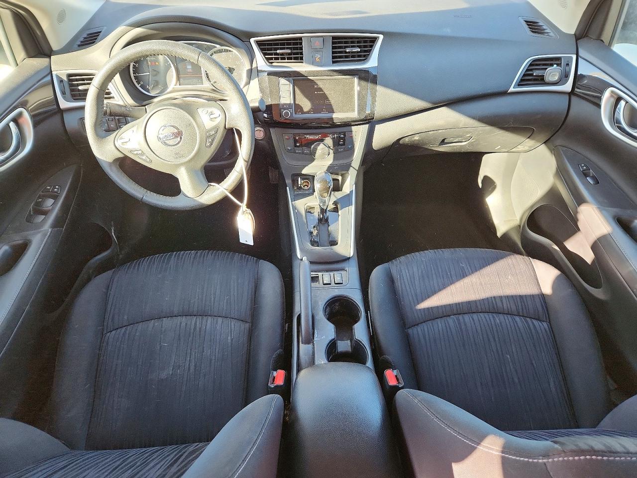 2019 NISSAN SENTRA SV photo 8